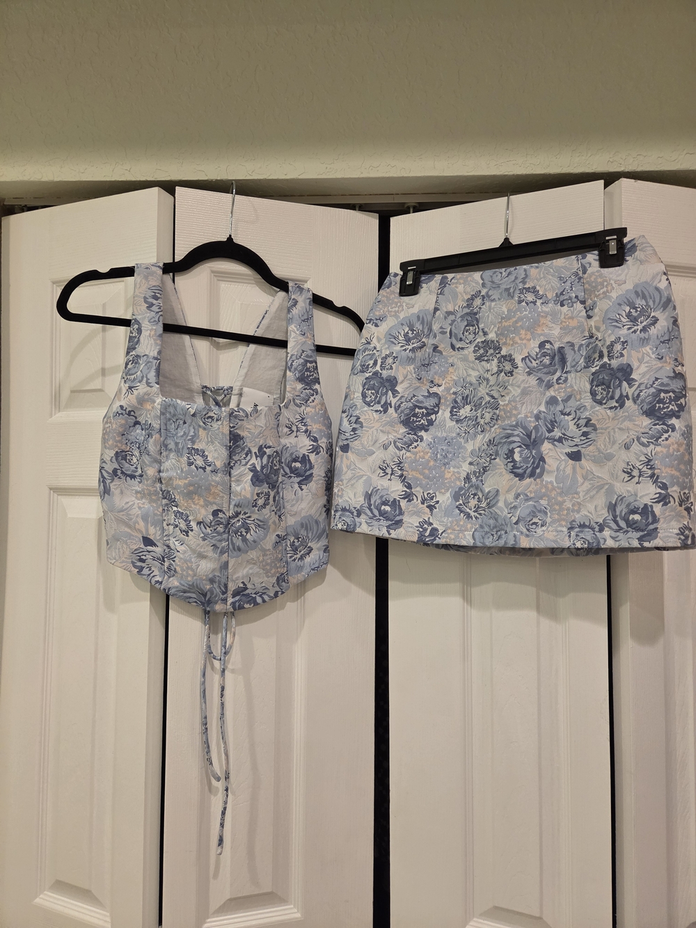 Yllw The Label Floral Two-Piece Set in Light Blue & Pink - Picture 13 of 13